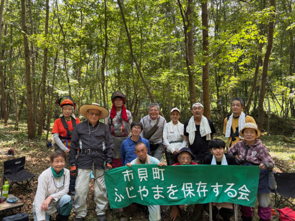 富士山保全会活動写真