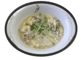具だくさん中華スープの写真